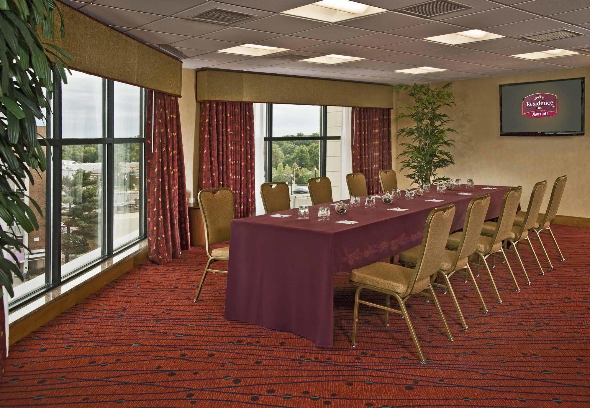 Residence Inn By Marriott Springfield Old Keene Mill Экстерьер фото