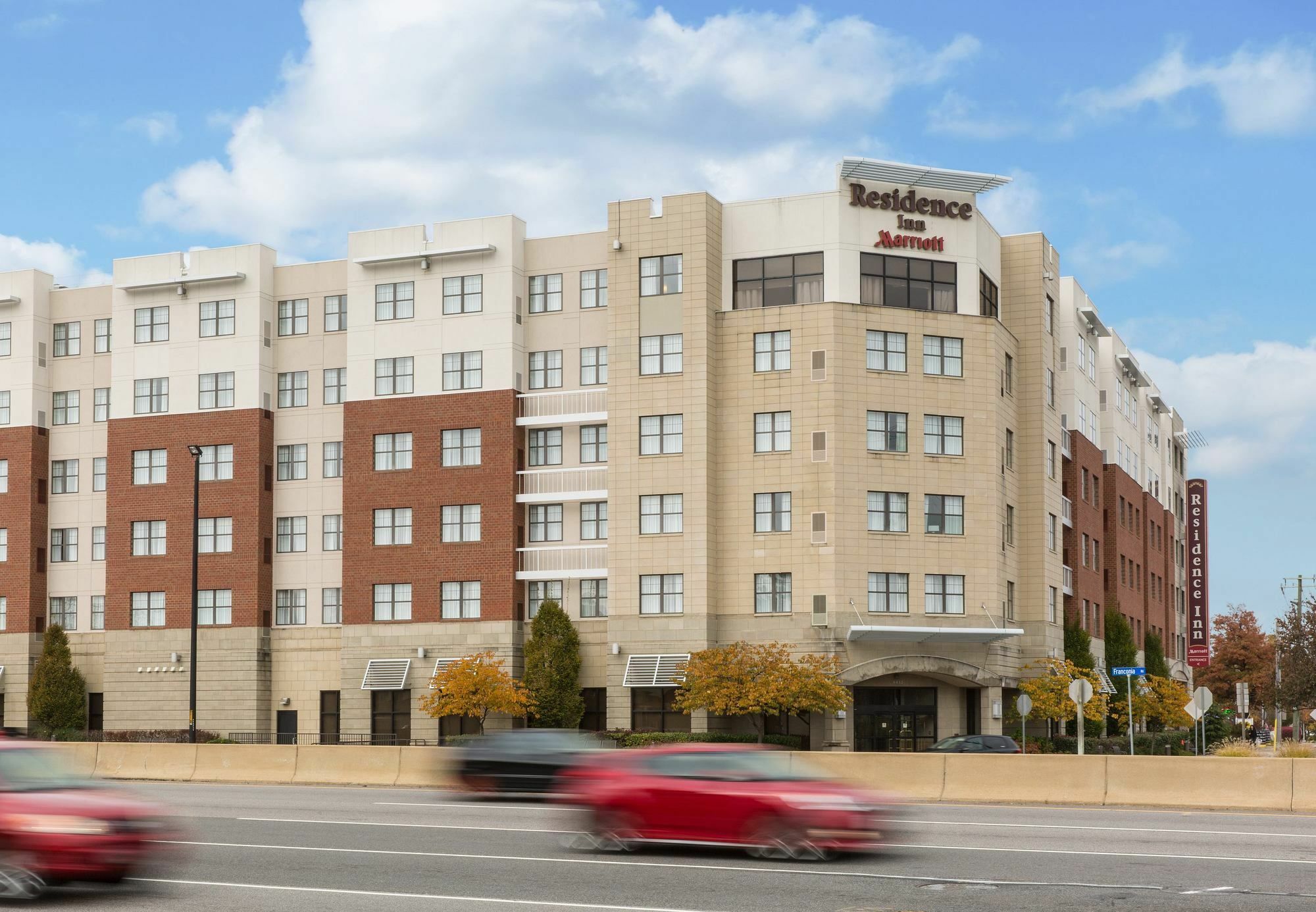Residence Inn By Marriott Springfield Old Keene Mill Экстерьер фото
