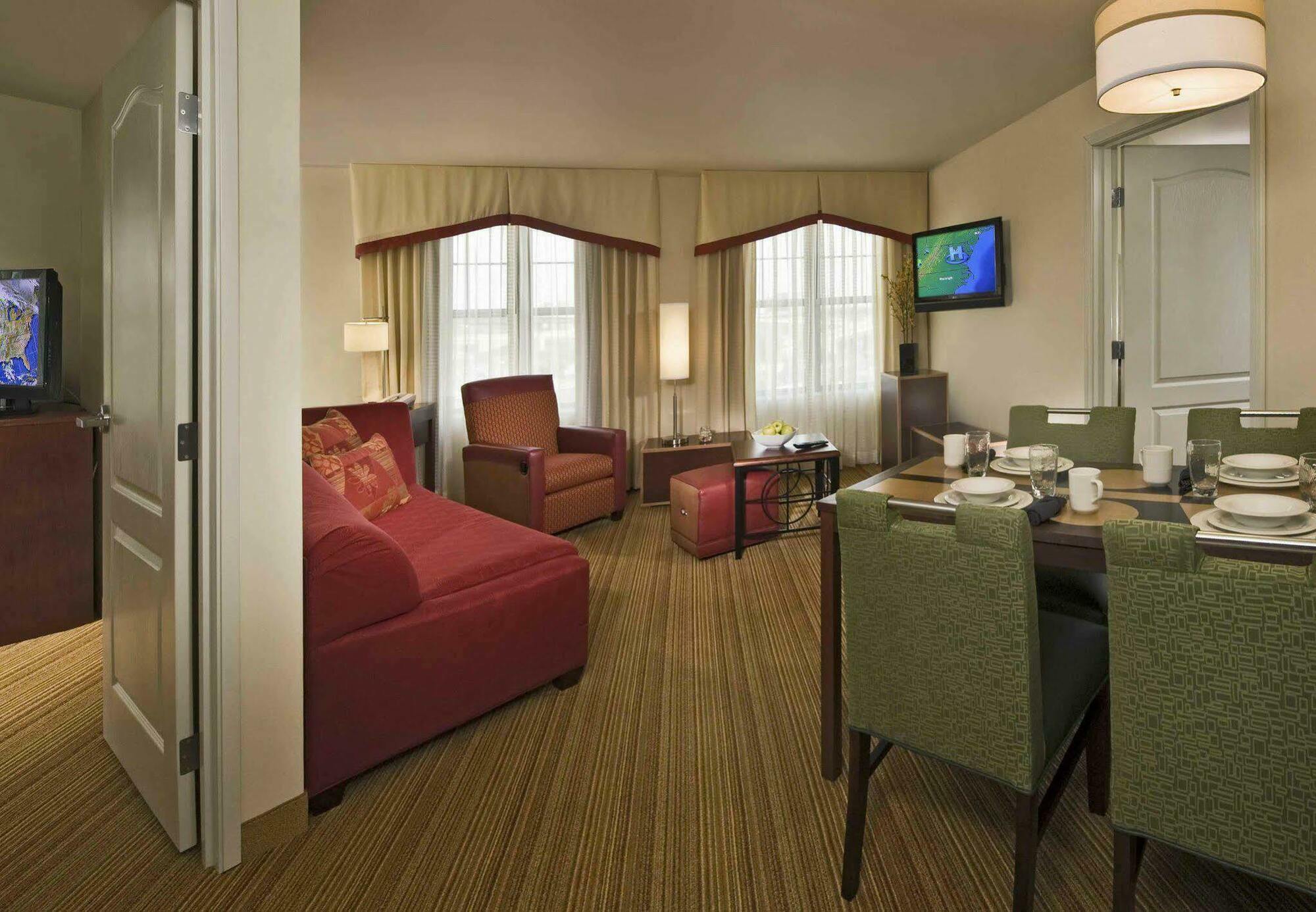 Residence Inn By Marriott Springfield Old Keene Mill Номер фото